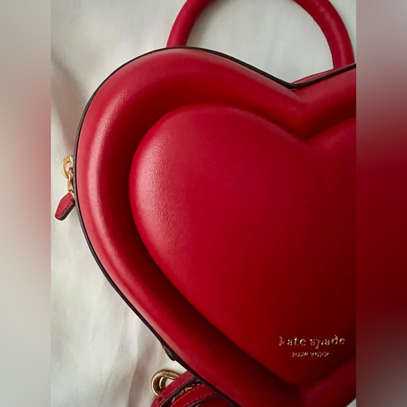 Kate Spade Pitter Patter 3D Heart Crossbody Bag - Picture 4 of 16